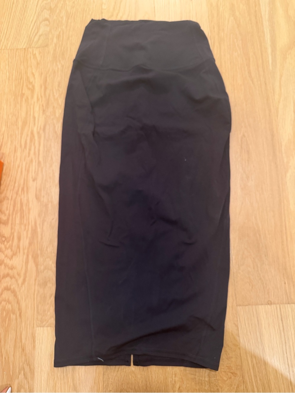 LULU LEMON Classic Black Pencil Skirt - Women's Midi - Size 4 NWOT